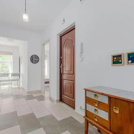 Urbannest Kotwicznikow
