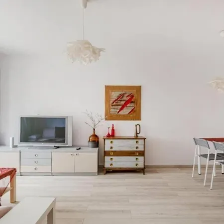 Urbannest Kotwicznikow